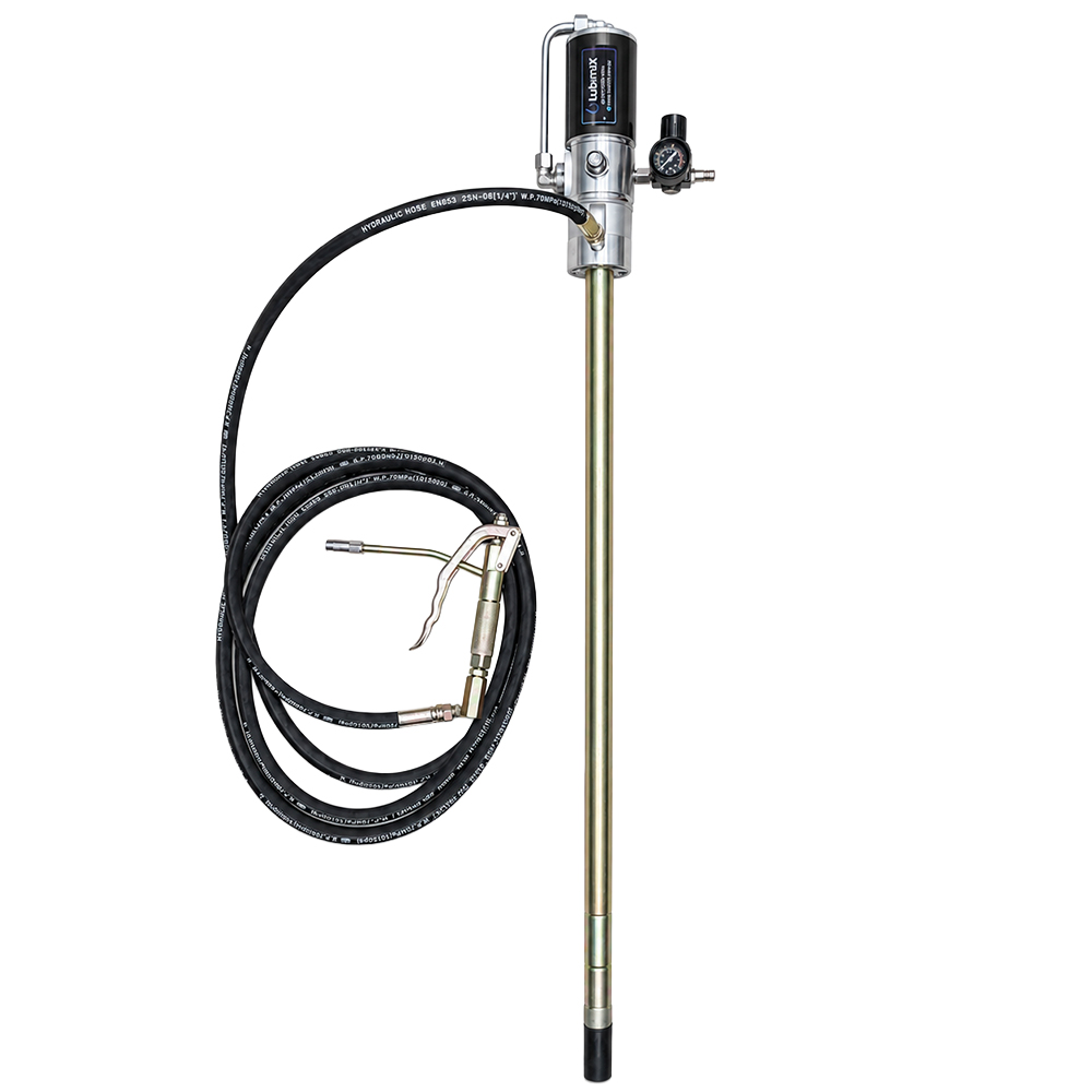 Bomba pneumática para graxa Lubmix montada em conjunto para tambor, equipada com regulador de pressão, mangueira de alta pressão, tampa metálica e placa seguidora. Desenvolvida para lubrificação industrial com transferência eficiente de graxa em oficinas, indústrias e centros de manutenção.